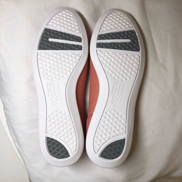 A2 by Aerosoles Comfort Sole Flats - Picture 2 of 5